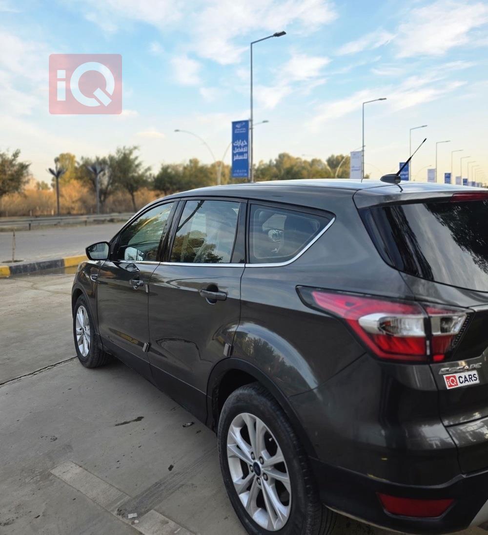 فورد إسكيب